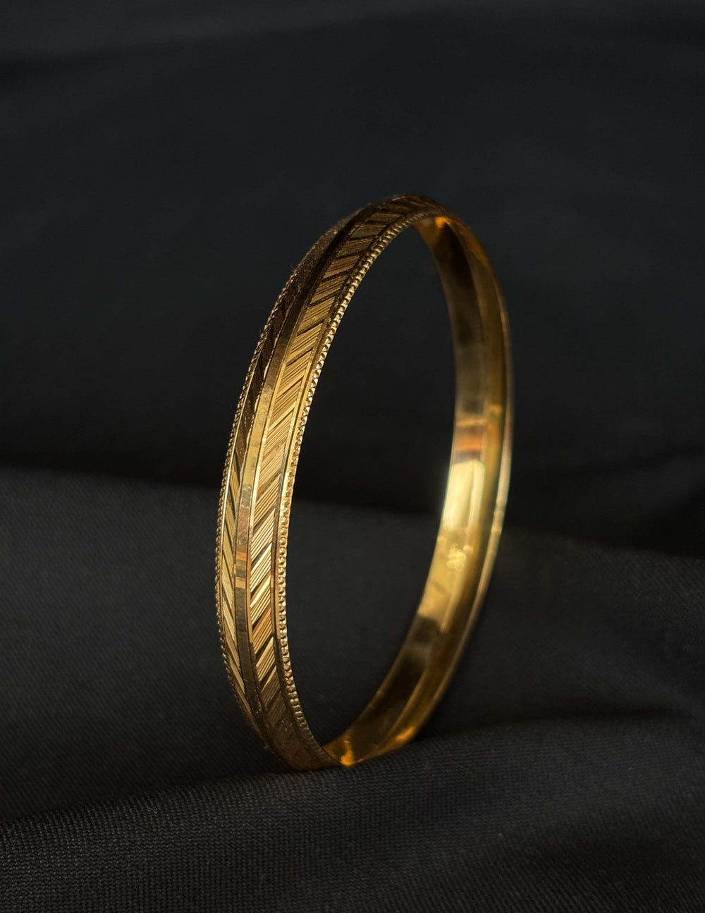 Traditional 22K Gold Sikh Kara with Engraved Design