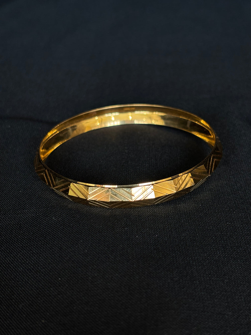22K Gold Sikh Kara with Modern Geometric Design