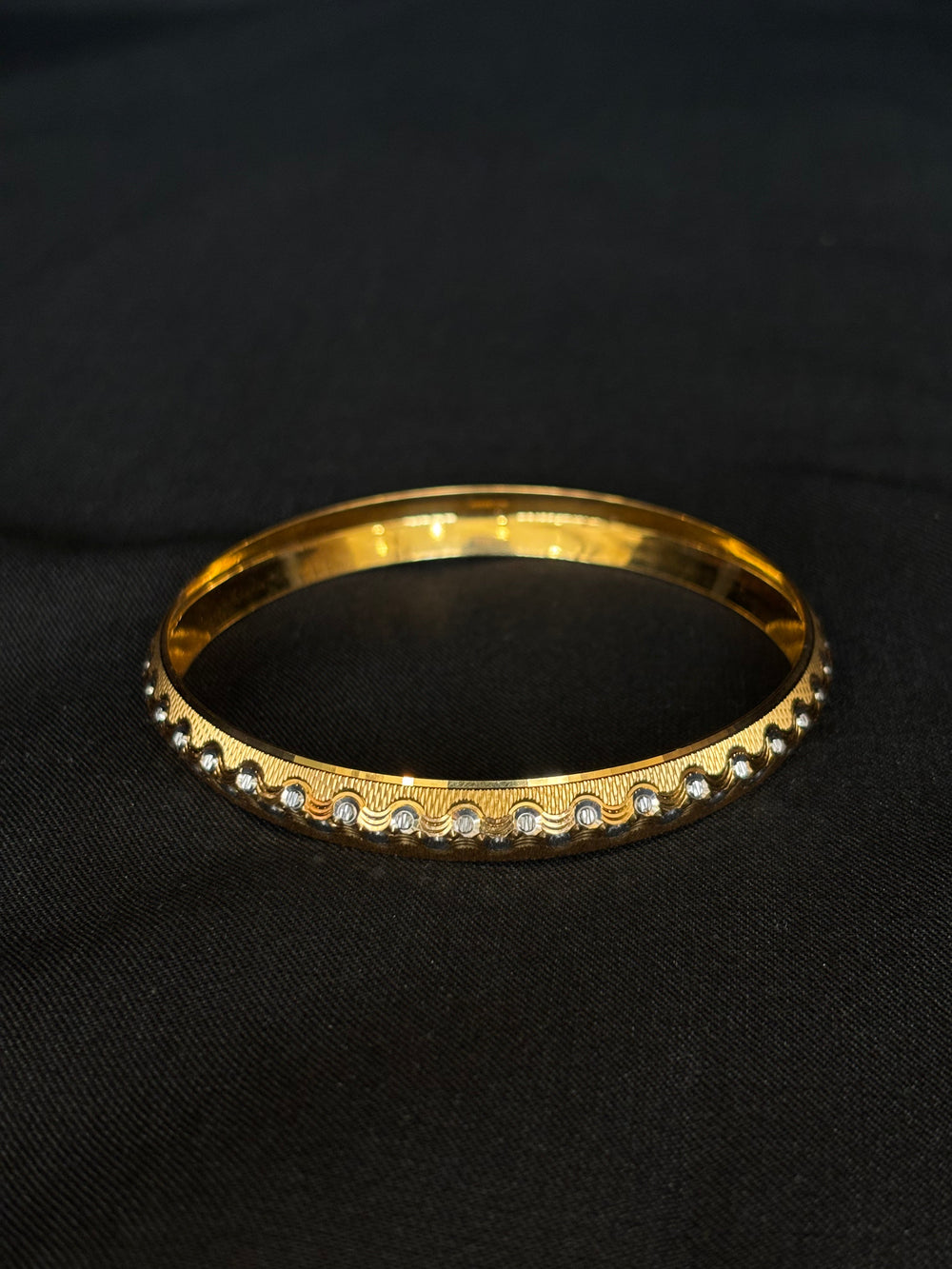 22K Gold Sikh Kara with Diamond-Like Accents
