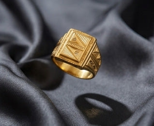 Gents Dual-Triangle Gold Signet | 22K Linear Etched Ring