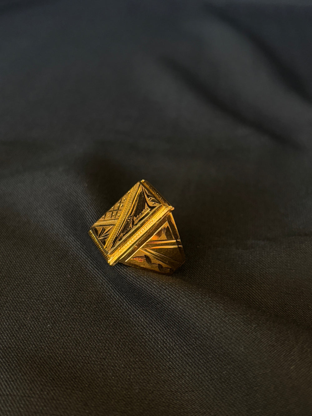22K Gold Gents Ring with Rectangular Setting & Intricate Geometric Patterns.