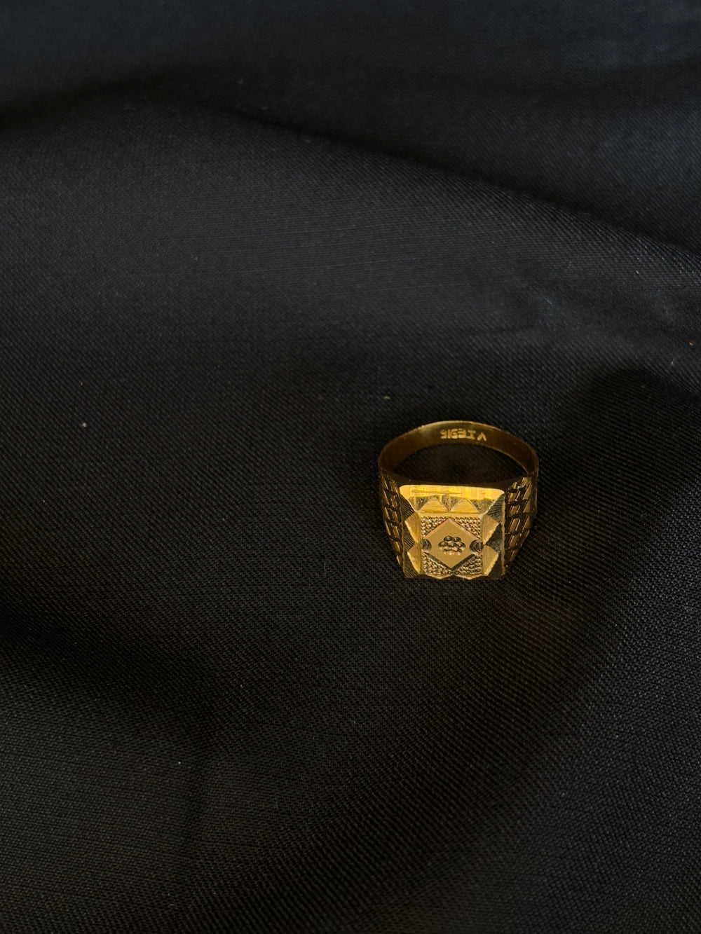 22K Gold Gents Ring with Distinctive Pattern.