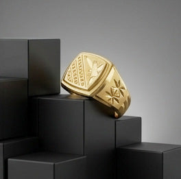 Gents  22K Gold Sunburst Signet Ring | Traditional Circular Etched Band