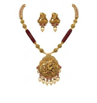 Traditional 22K Gold Sunburst Medallion Choker Set