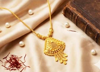 Modern 22K Gold Geometric Pendant & Earrings Set