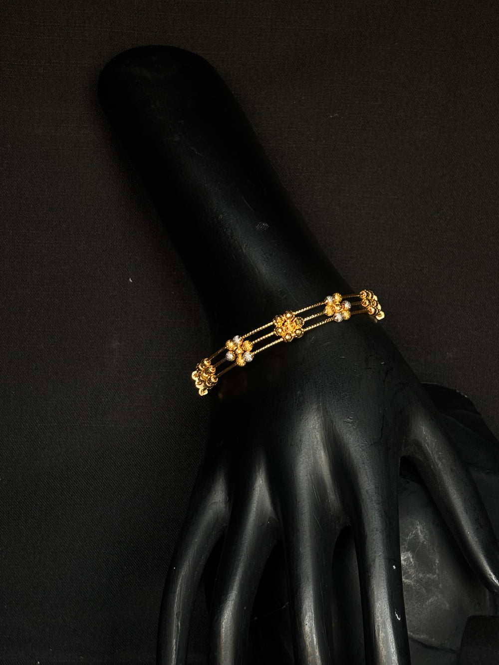 22K Gold Bracelet with Delicate Detailing