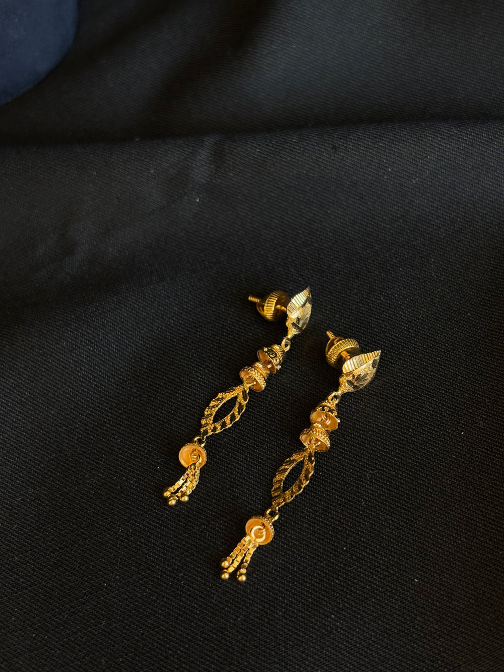 22KT Gold Dangle Earrings with Intricate Detailing