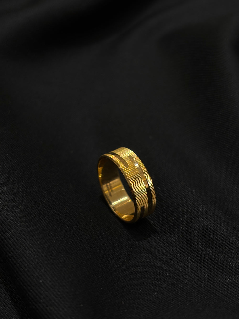 22K Gold Ladies Ring with Textured Band.