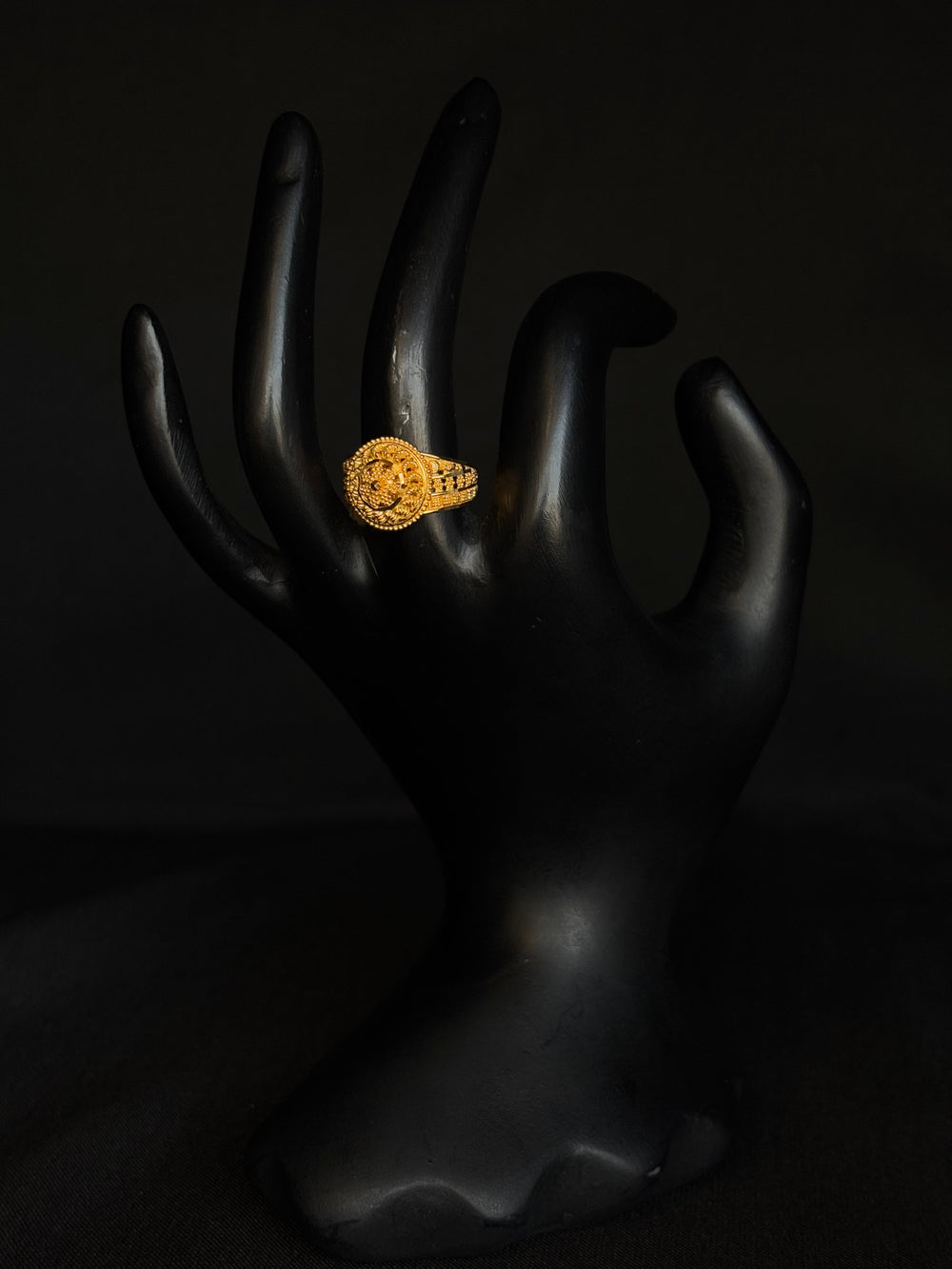 22K Gold Halo Ring with Intricate Detailing - Classic Elegance