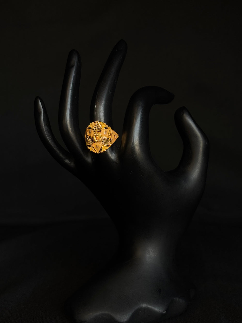 22K Gold Teardrop Ring with Intricate Floral & Textured Detailing