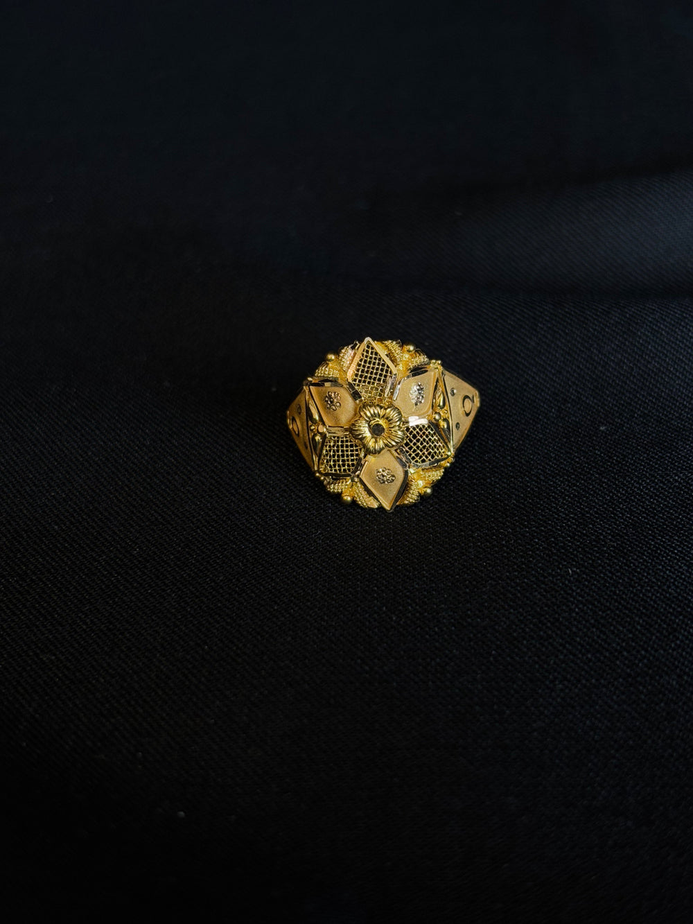 22K Gold Teardrop Ring with Intricate Floral & Textured Detailing