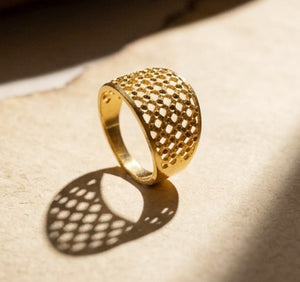WoGents 22K Gold Rhombus Filigree Ring | Elegant Geometric Jewelry