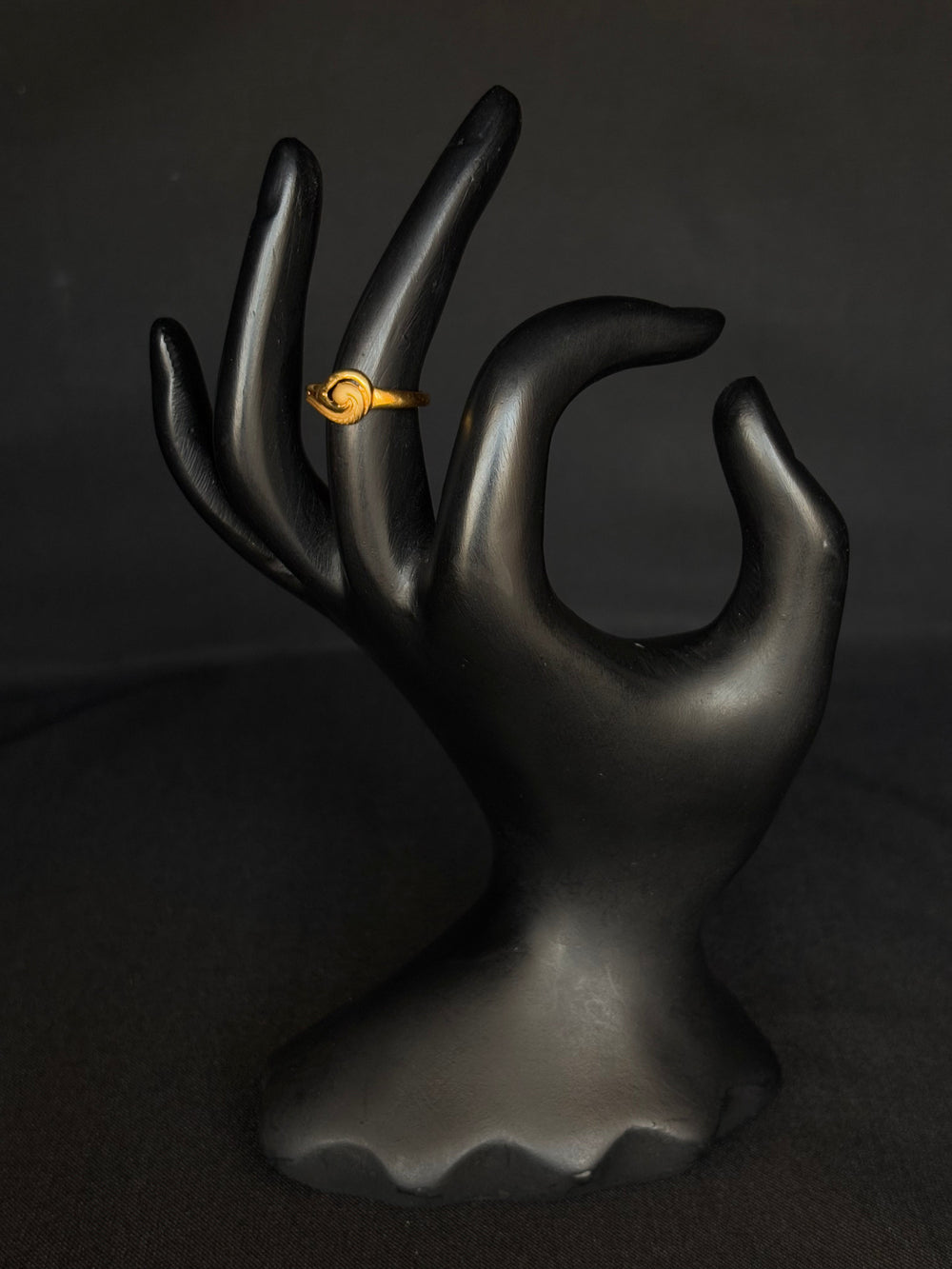 22K Gold Knot Ring - Minimalist & Elegant Design