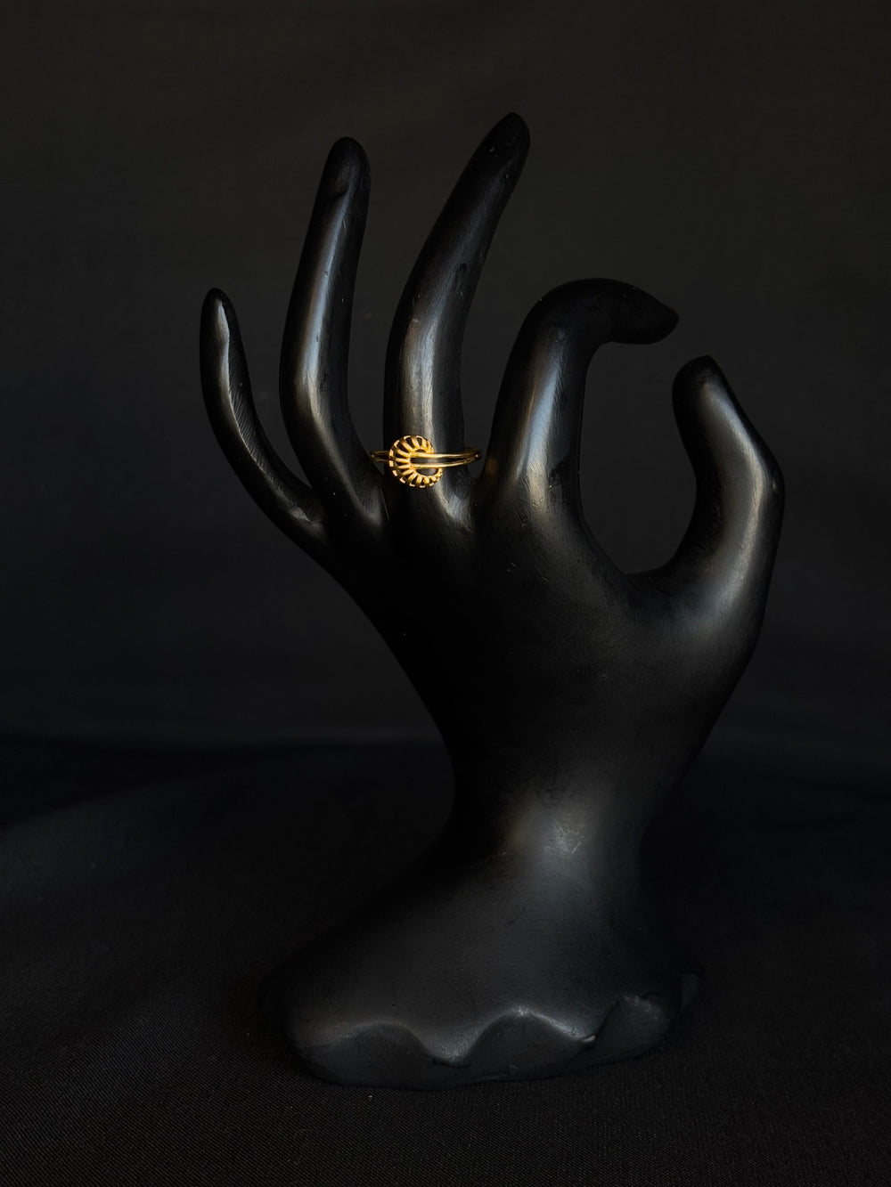 22K Gold Shell Design Ring - Minimalist & Elegant