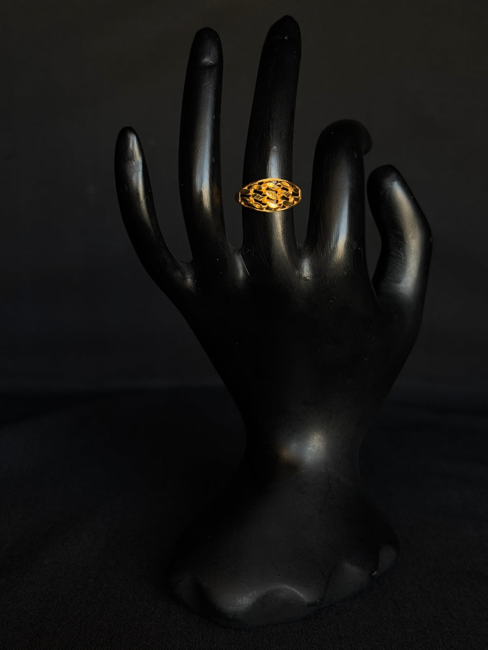 22K Gold Intertwined Knot Ring - Symbolic & Elegant Design