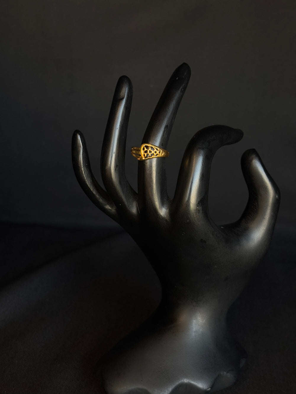 22K Gold Geometric Cut-Out Ring - Modern & Artistic Design