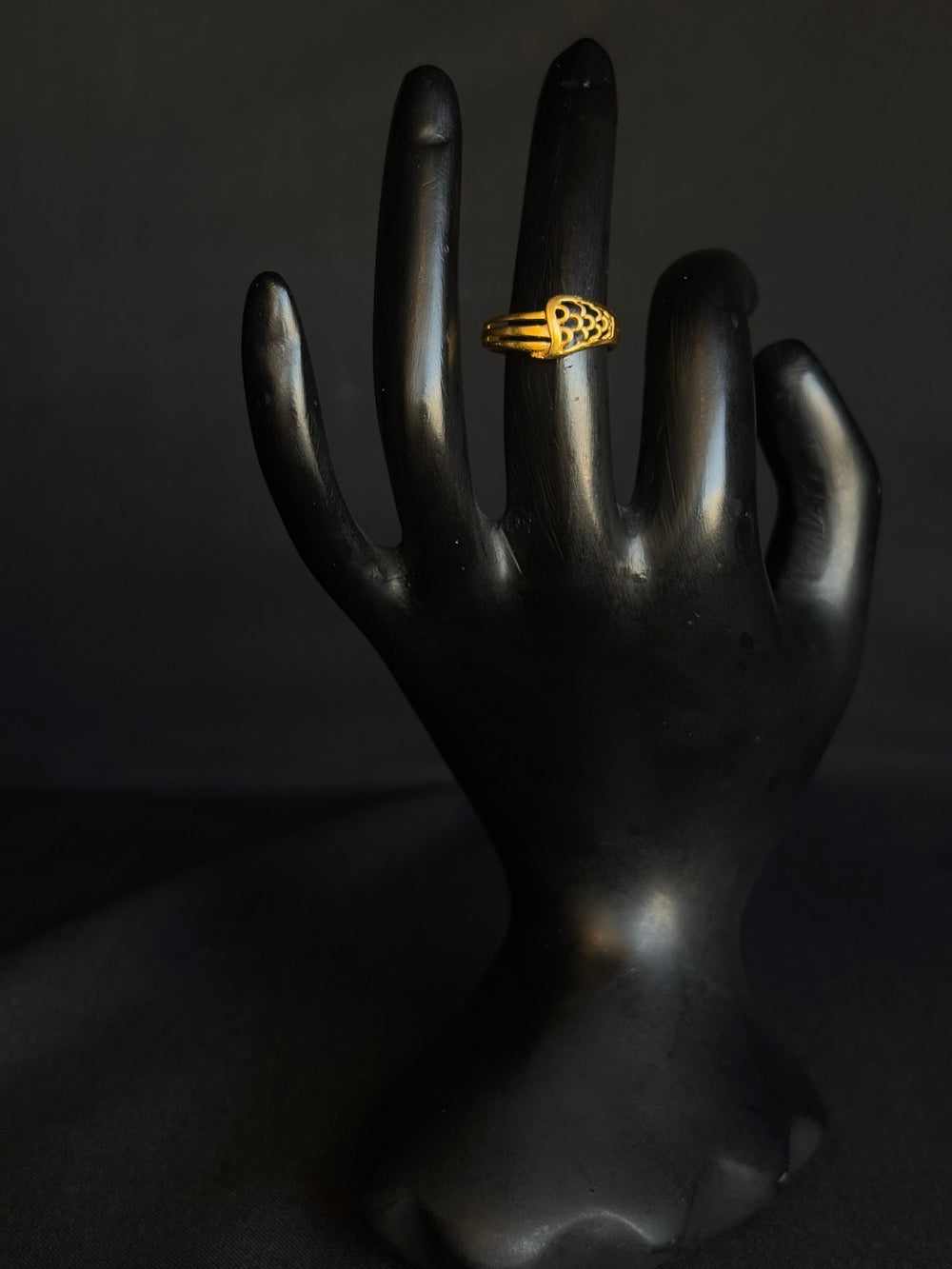 22K Gold Geometric Cut-Out Ring - Modern & Artistic Design
