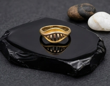 WoGents 22K Gold Diamond-Etched Ring | Modern Textured Statement