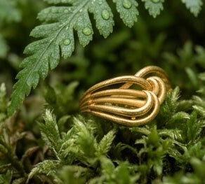 Modern 22K Gold Linear Etched Ring | Architectural WoGents Band