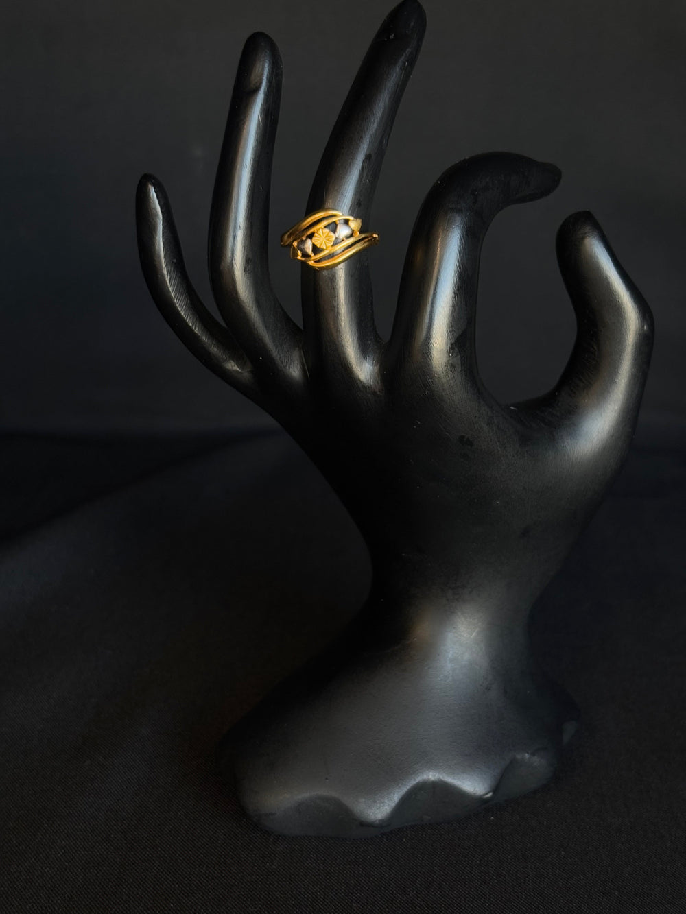 22K Gold Swirl Ring with Gemstone Accents - Modern & Elegant