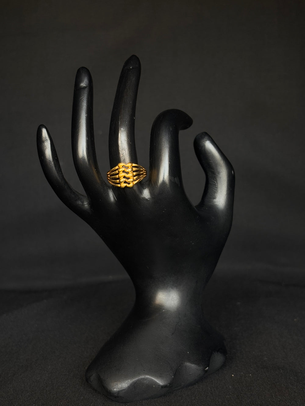 22K Gold Ladies Ring with Clustered Design