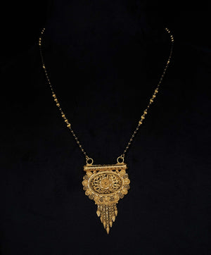 22K Gold Mangalsutra with Detailed Pendant