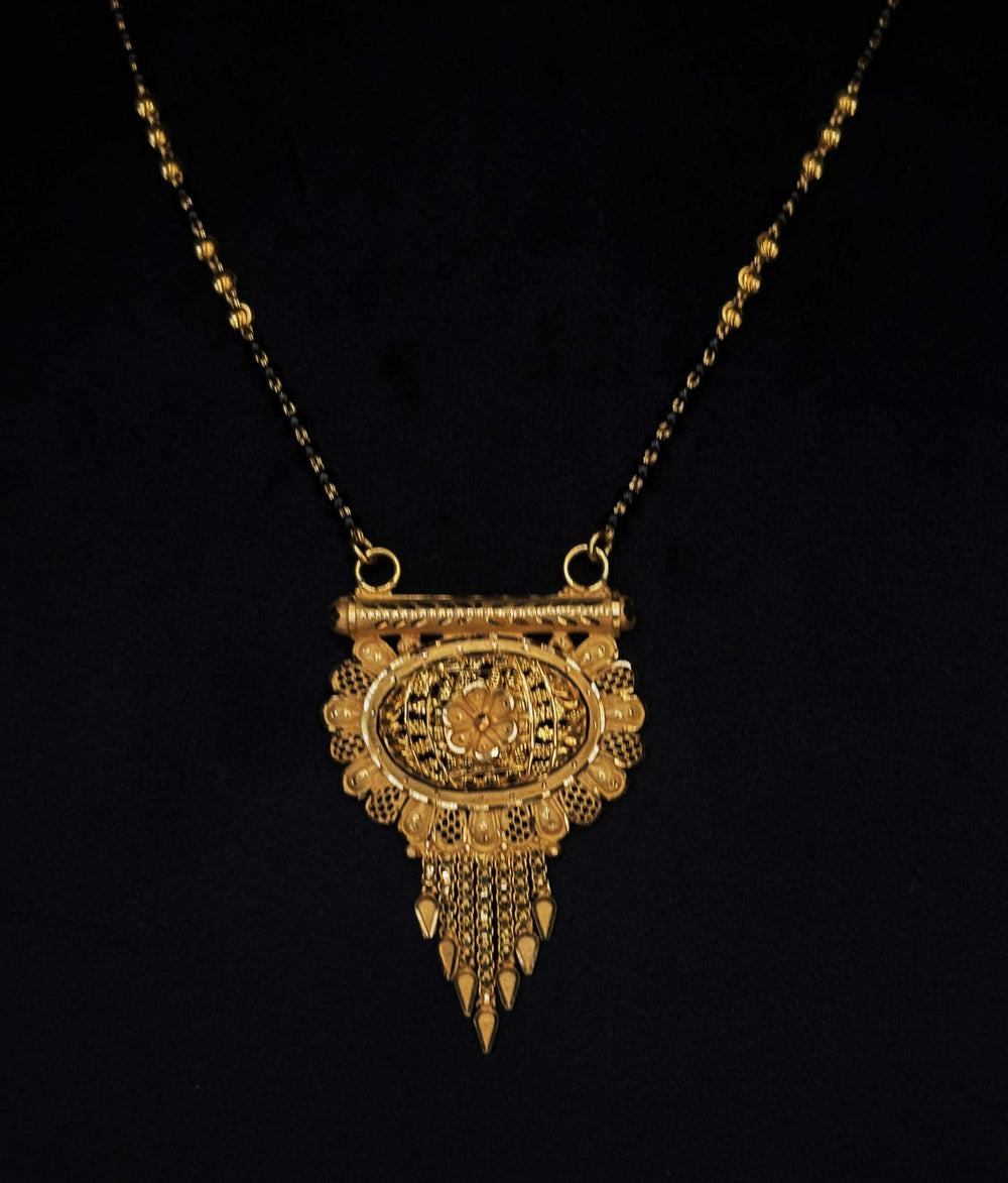 22K Gold Mangalsutra with Detailed Pendant