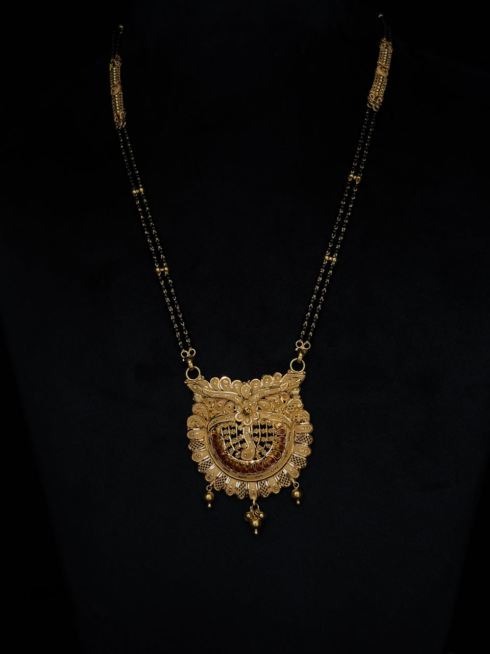 22K Gold Mangalsutra with Elaborate Heritage Pendant