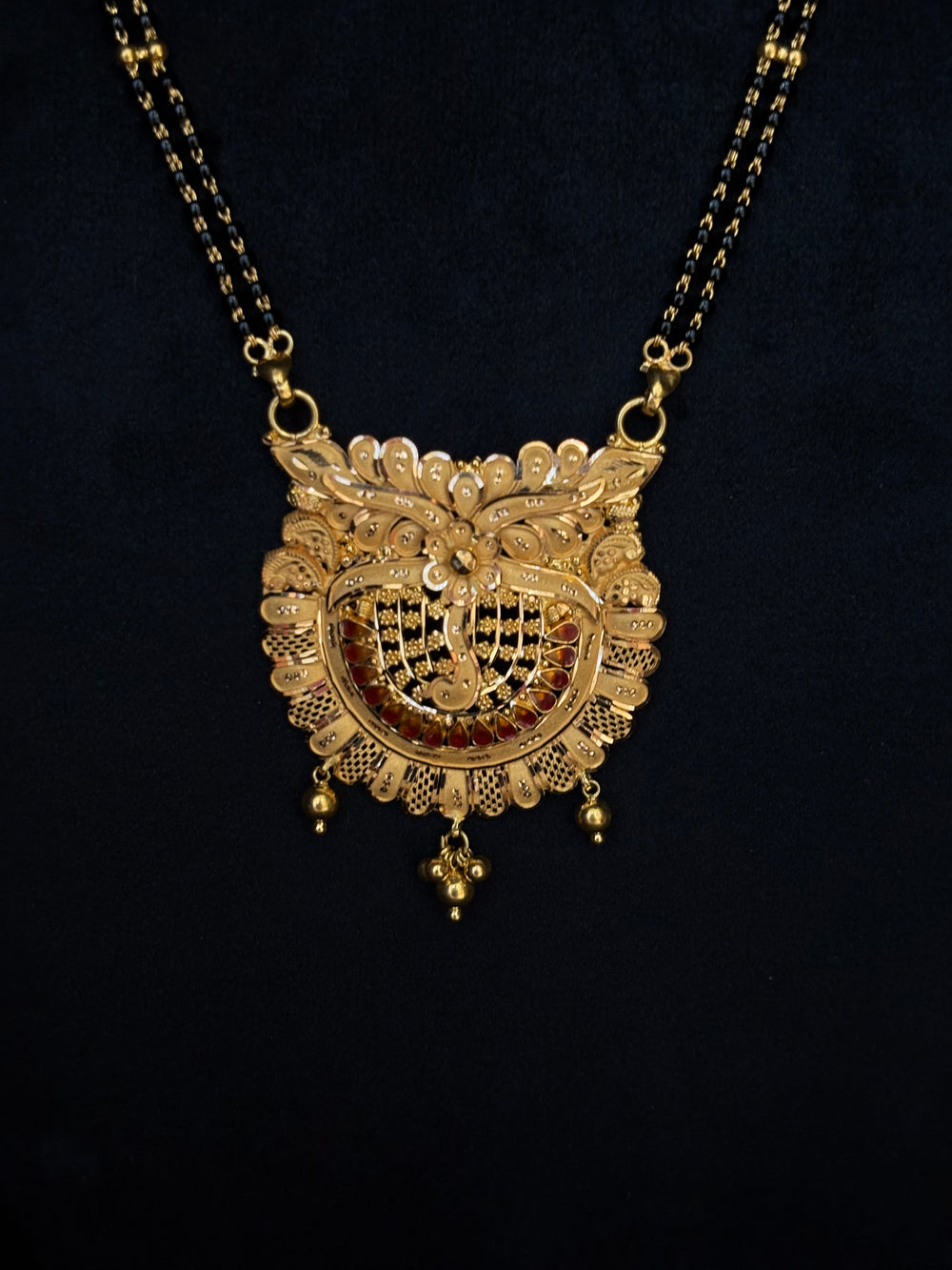 22K Gold Mangalsutra with Elaborate Heritage Pendant