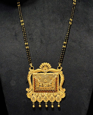 22K Gold Mangalsutra with Exquisite Statement Pendant