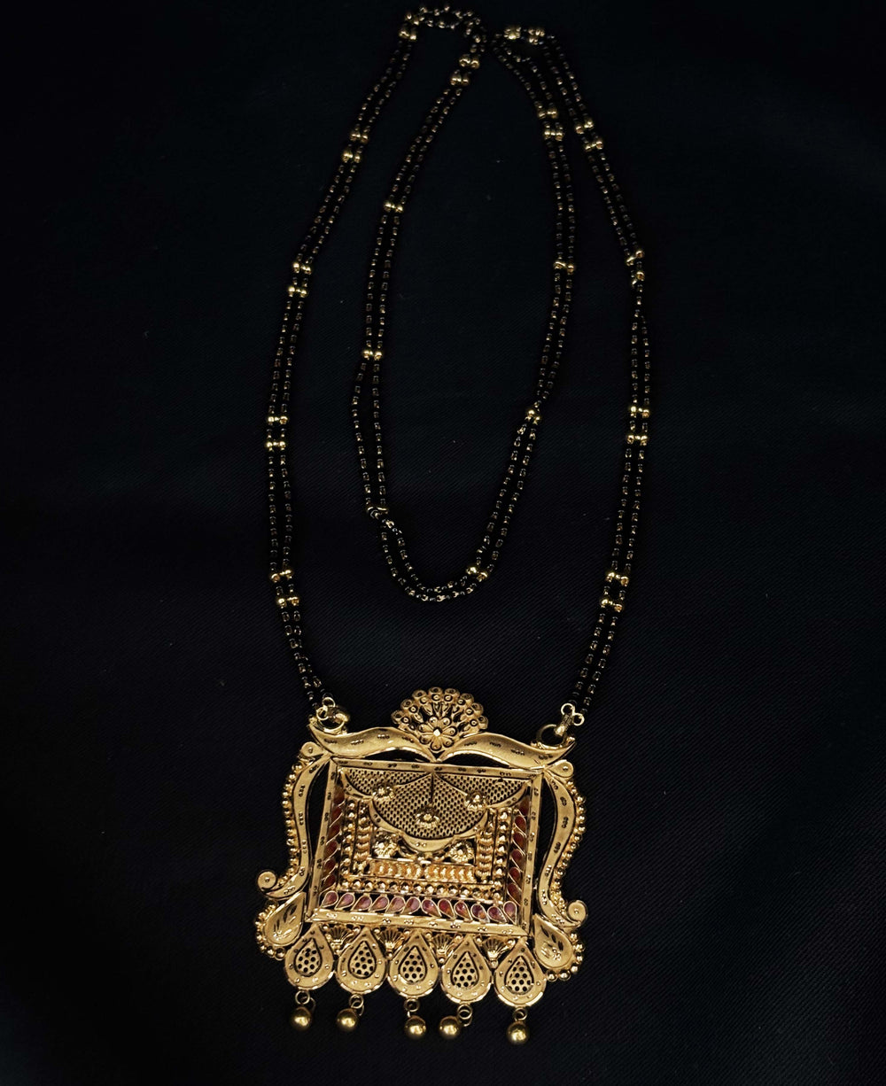 22K Gold Mangalsutra with Exquisite Statement Pendant