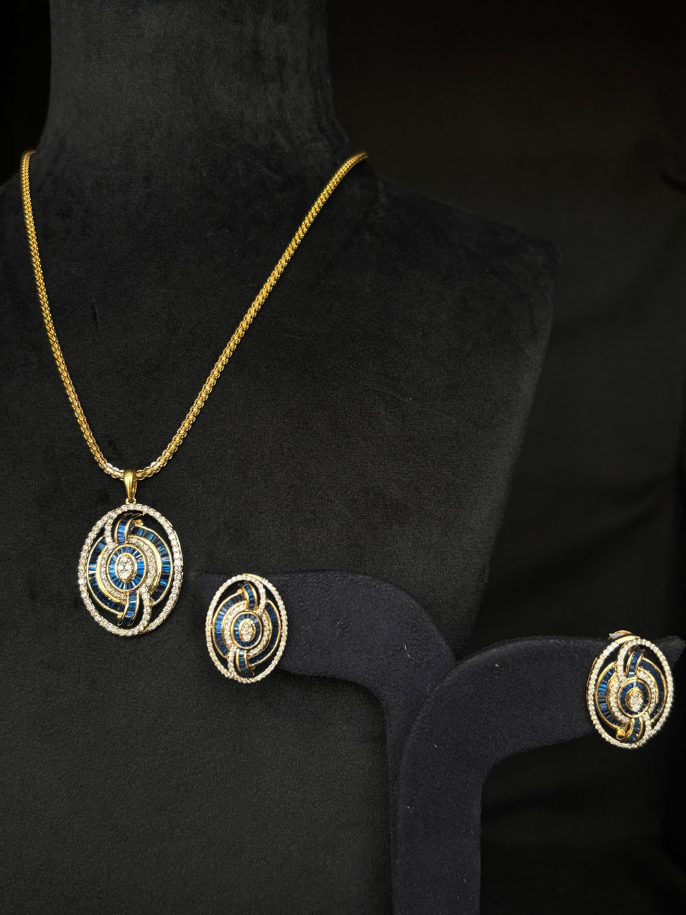 14K Gold Diamond Pendant Set with Blue Enamel Accents – IGI Certified 2.19 ct Diamonds, 16.256g Net Gold(Without Chain)