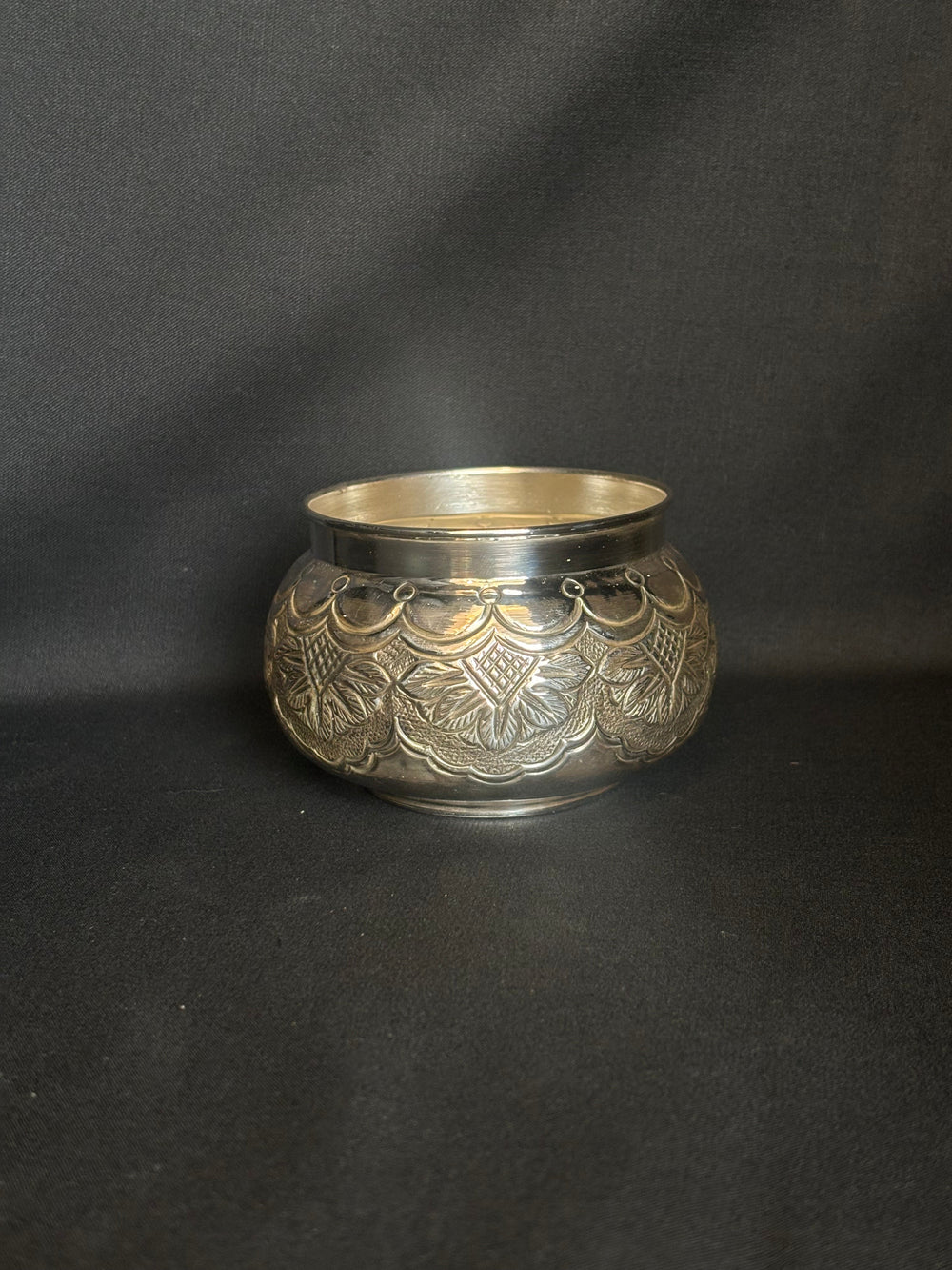92.5 Sterling Silver Round Trinket Box with Rose Detail - Hand-Engraved