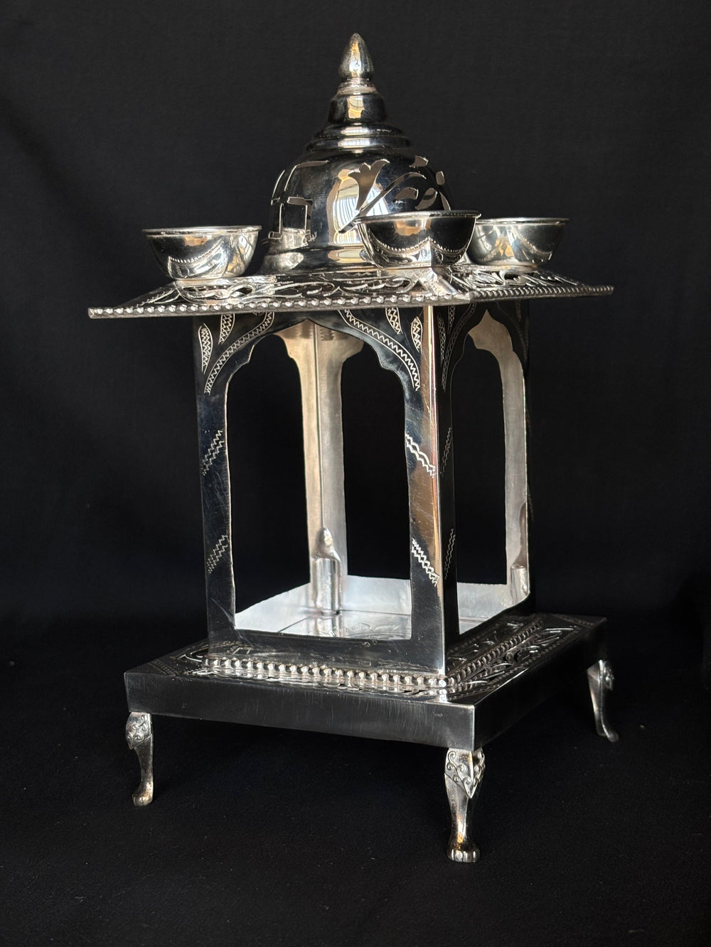 92.5 Sterling Silver Hatri - Elegant Handcrafted Pooja Mandir