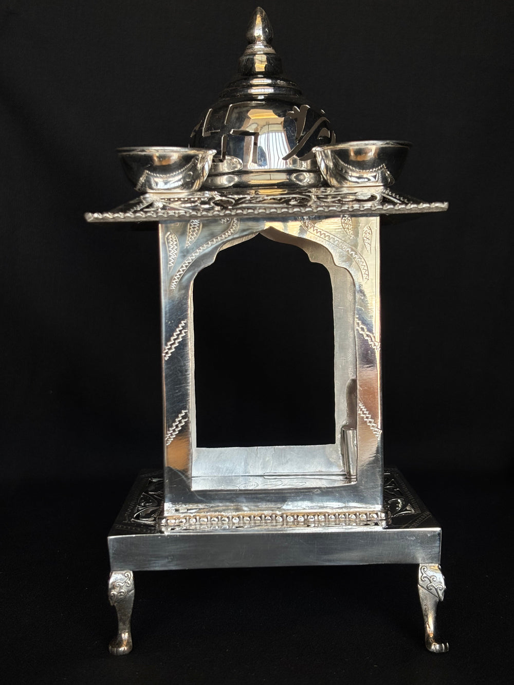 92.5 Sterling Silver Hatri - Elegant Handcrafted Pooja Mandir