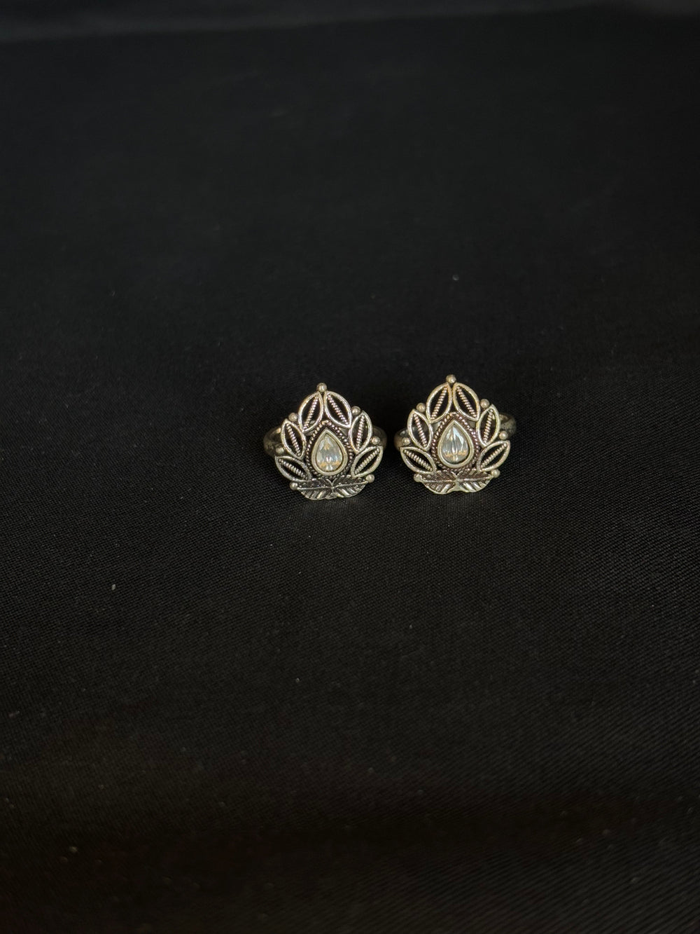 92.5 Sterling Silver Leaf Design Toe Rings with Stone Accent - Adjustable Band