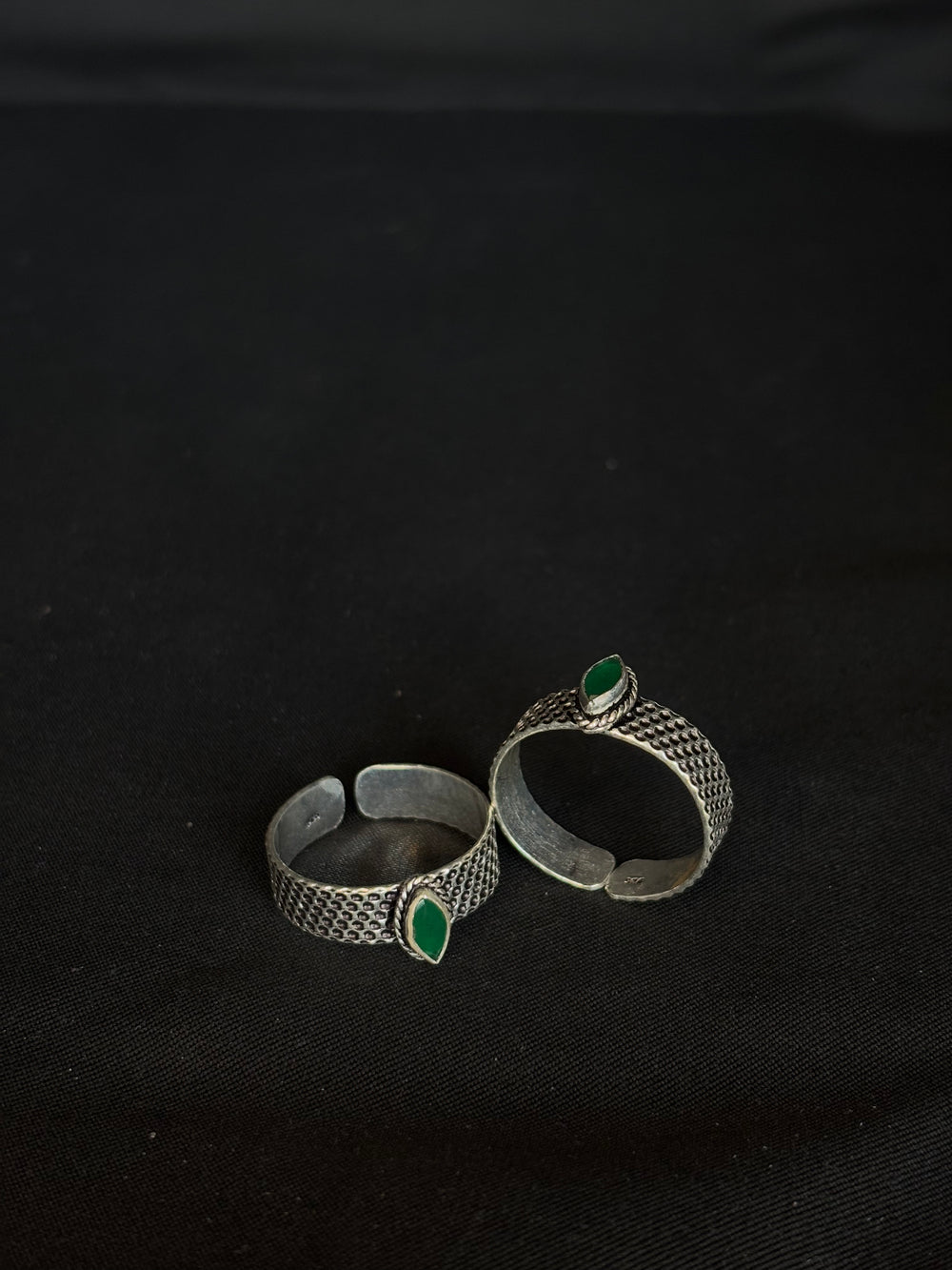92.5 Sterling Silver Braided Thumb Toe Ring with Green Stone Accent - Adjustable